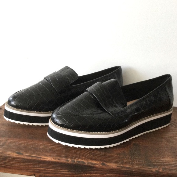 Shoes - Black Platform Faux Leather Dress Shoes 10W